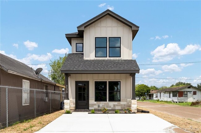 Primary Photo - 230 N Pino St