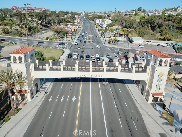 Building Photo - 1309 Doheny Way