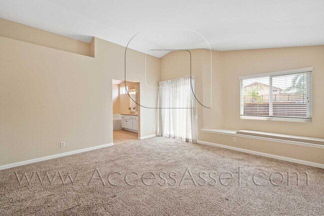 Building Photo - 32440 Beechwood Ln