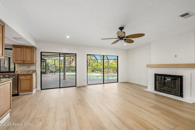 Building Photo - 5 Cache Cay Dr