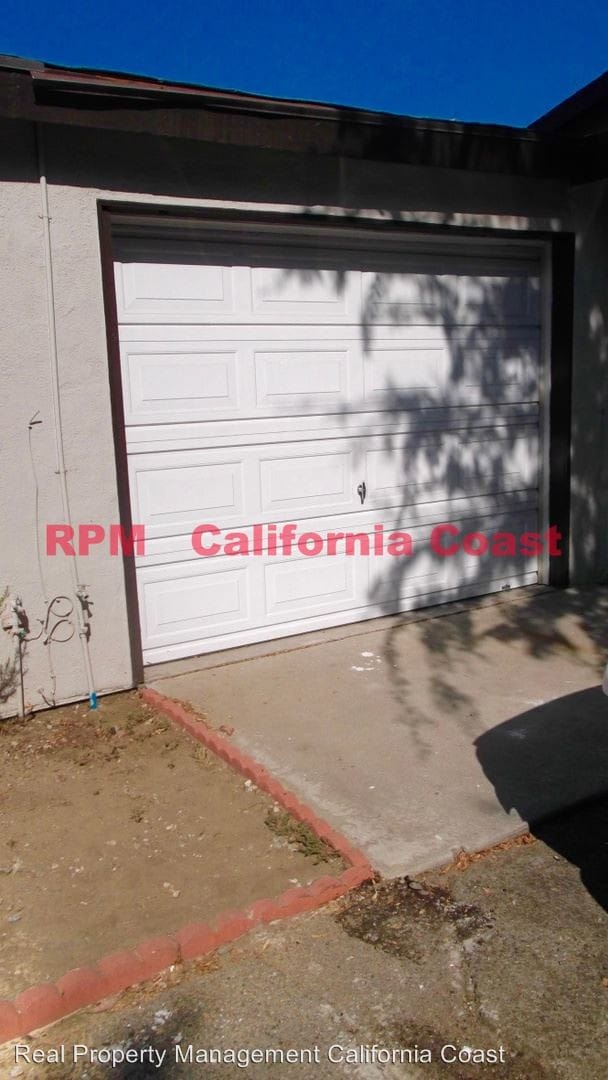 Building Photo - 4831 Santa Ana St