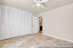 Building Photo - 6711 Spring Hollow St