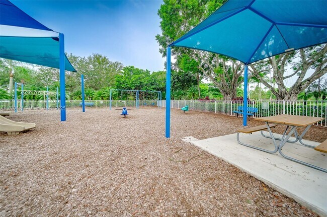 Building Photo - 1212 Camellia Ln