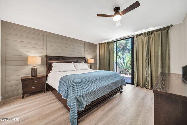 Building Photo - 7368 E Pleasant Run