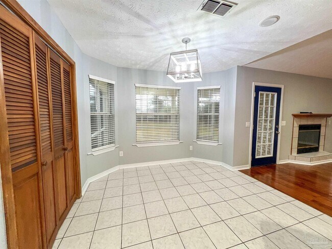 Building Photo - 7342 Wymart Rd