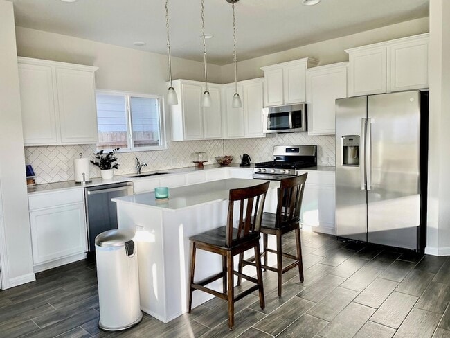 Building Photo - 10712 Blacket Dr