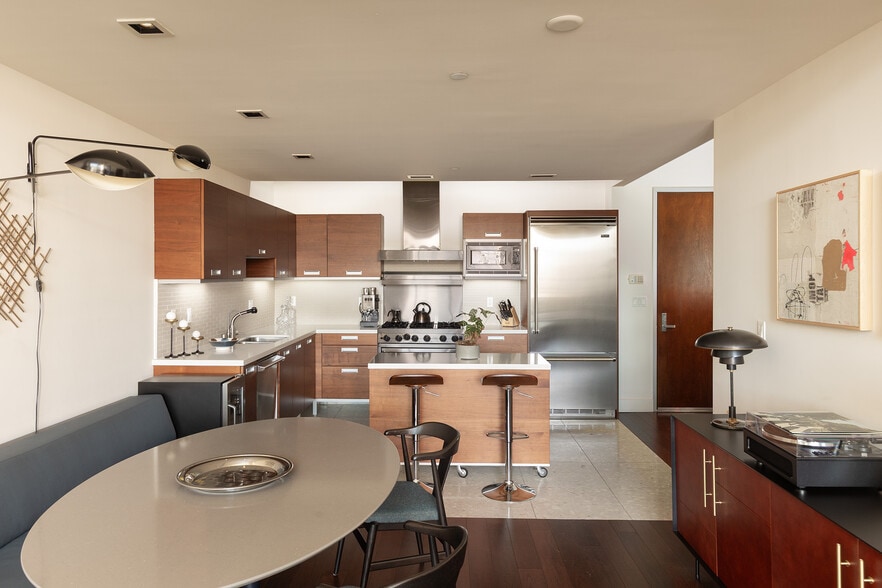 Kitchen - 6735 Yucca St