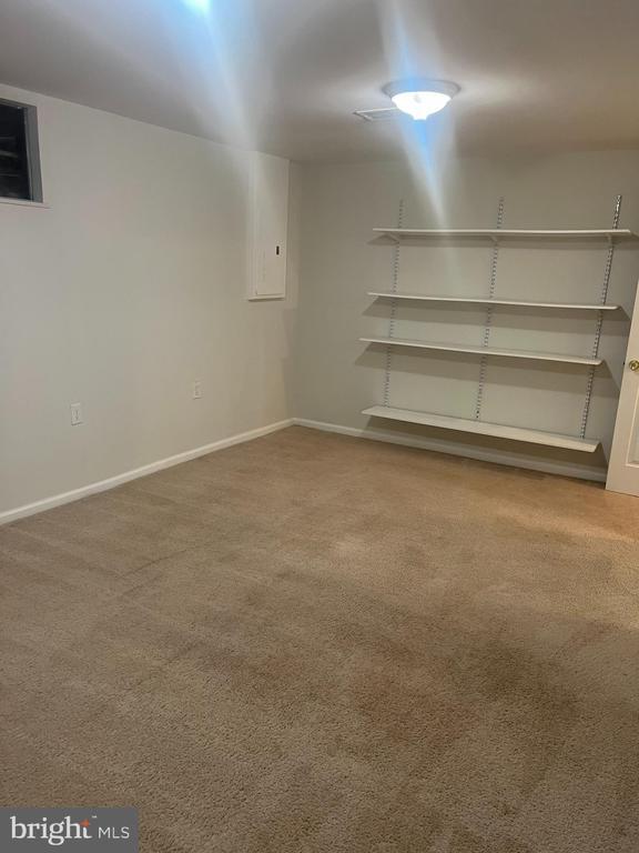 Building Photo - 14432 Four Chimney Dr