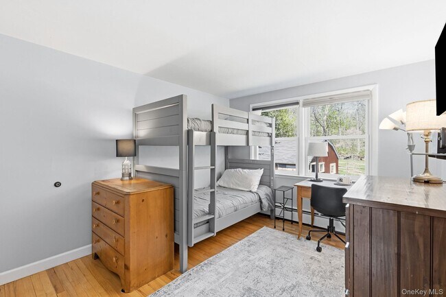 Building Photo - 17 Cottage Pl