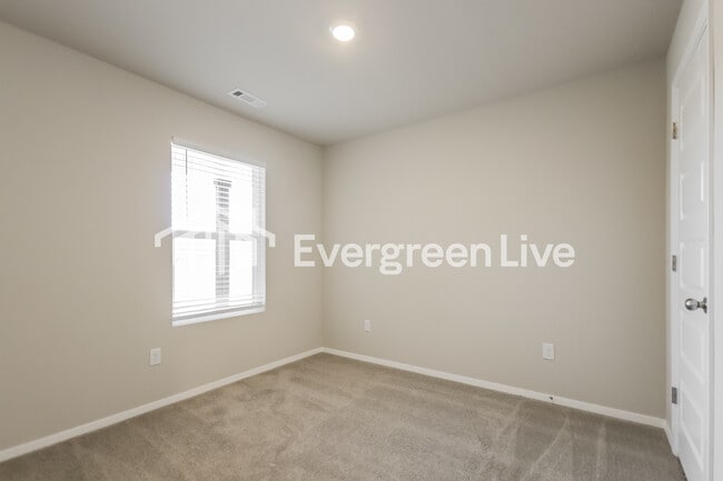 Building Photo - 2623 E Meramec St