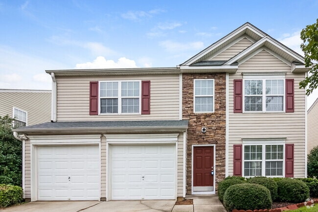 Building Photo - 2033 Stargrass Ct