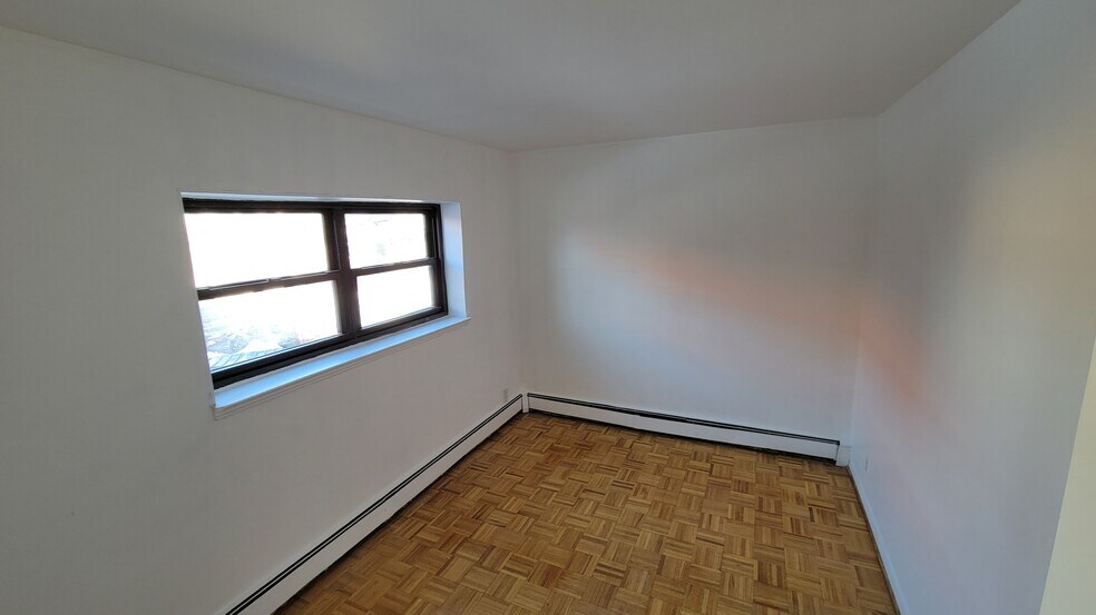 Building Photo - 204 Woodcliff Ave