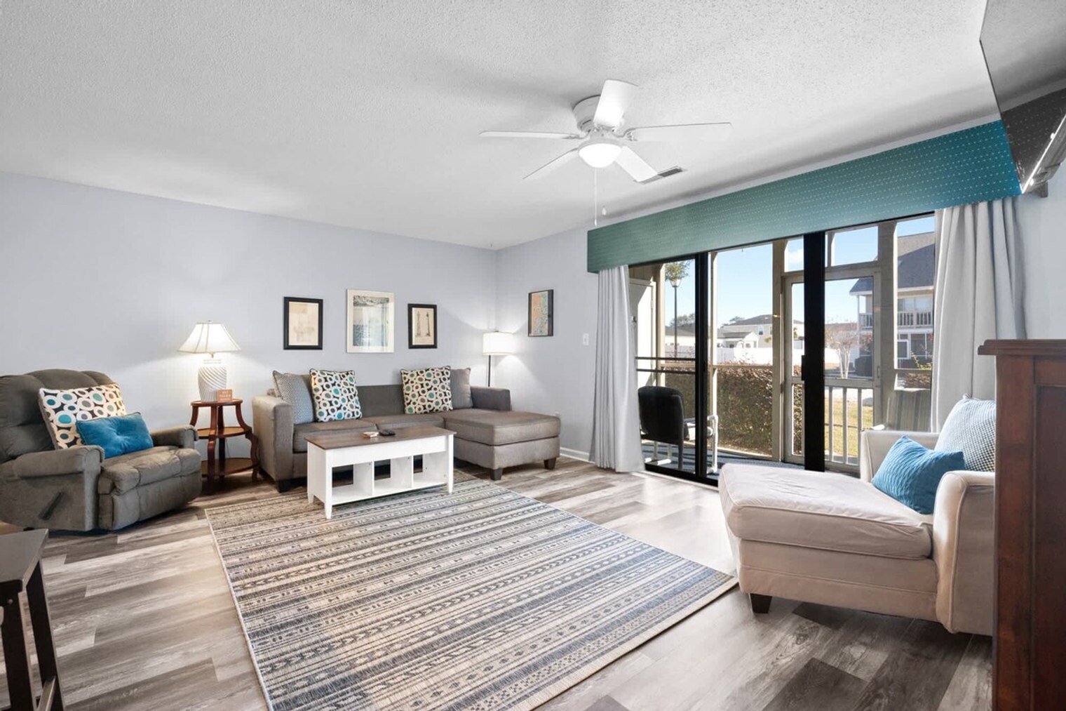 Building Photo - 1860 Auburn Ln