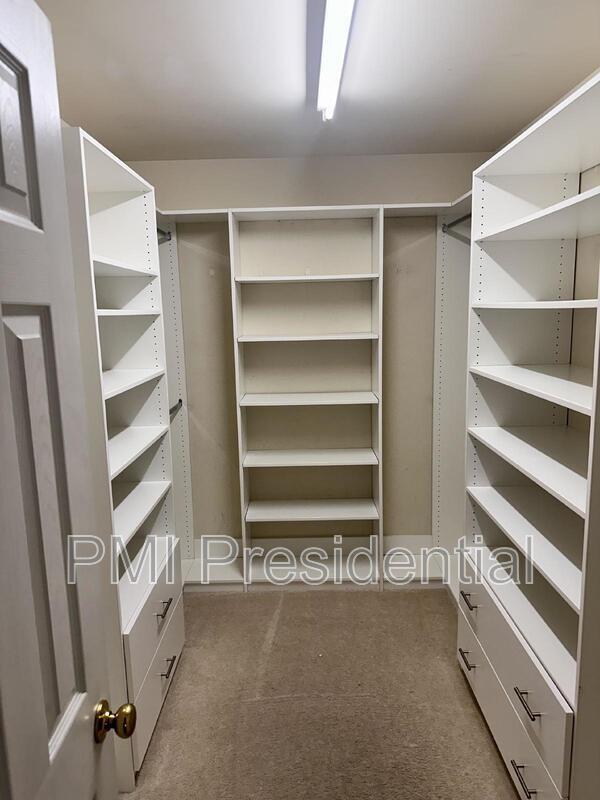 Building Photo - 1213 Hawkins Wood Cir