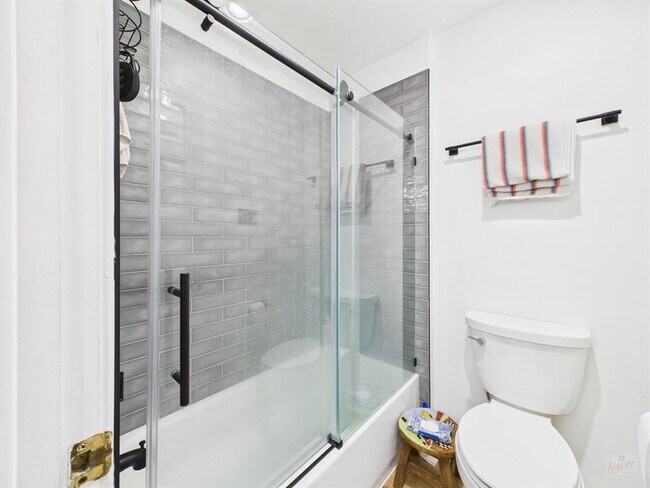 Building Photo - 2529 Rio Grande St