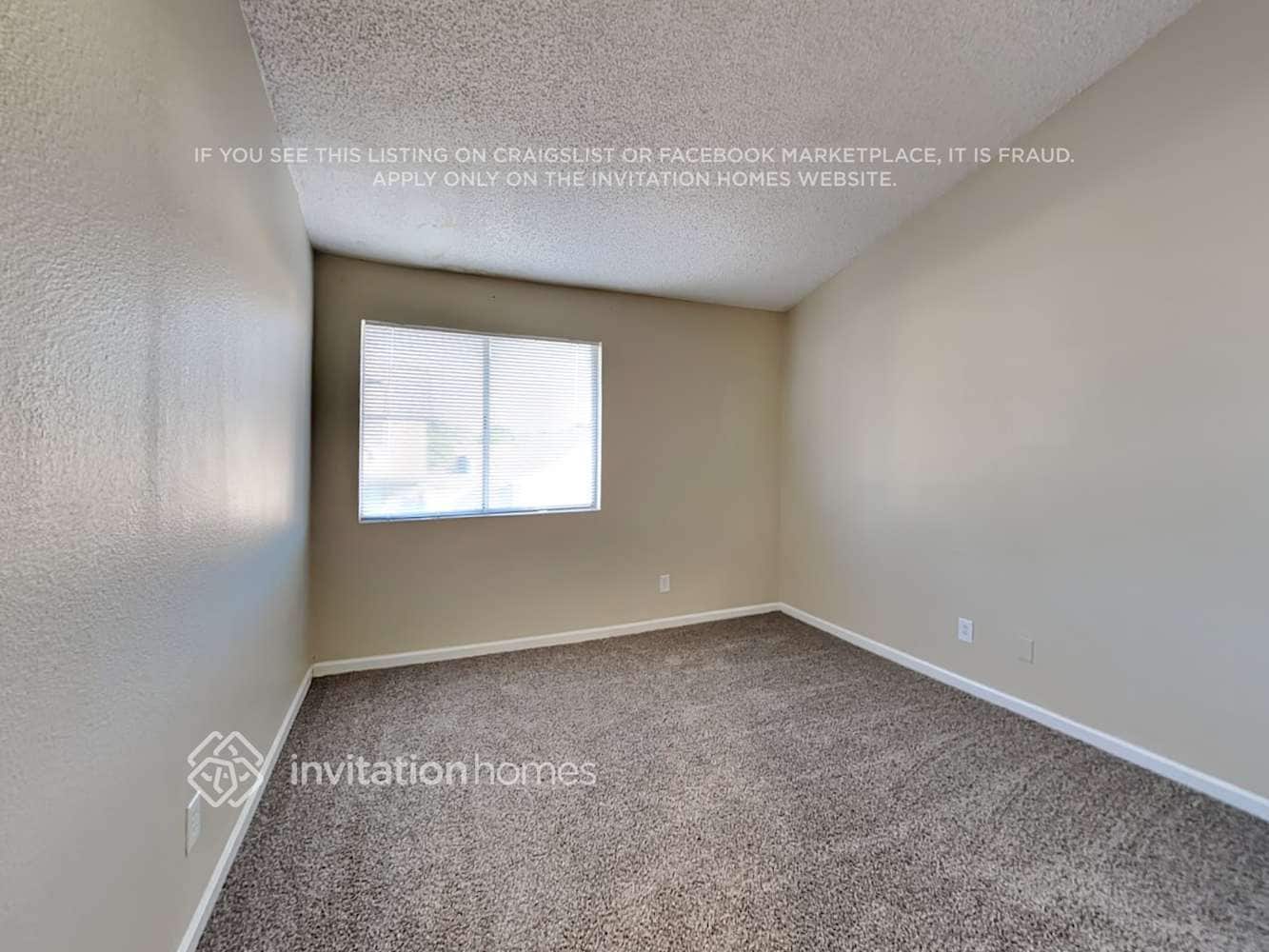 Building Photo - 11025 N 81st Dr