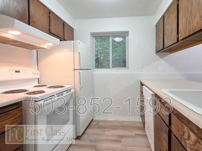 Building Photo - 47 Eagle Crest Dr
