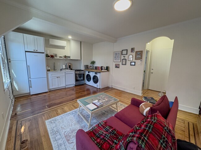 Building Photo - 1223 N Franklin St