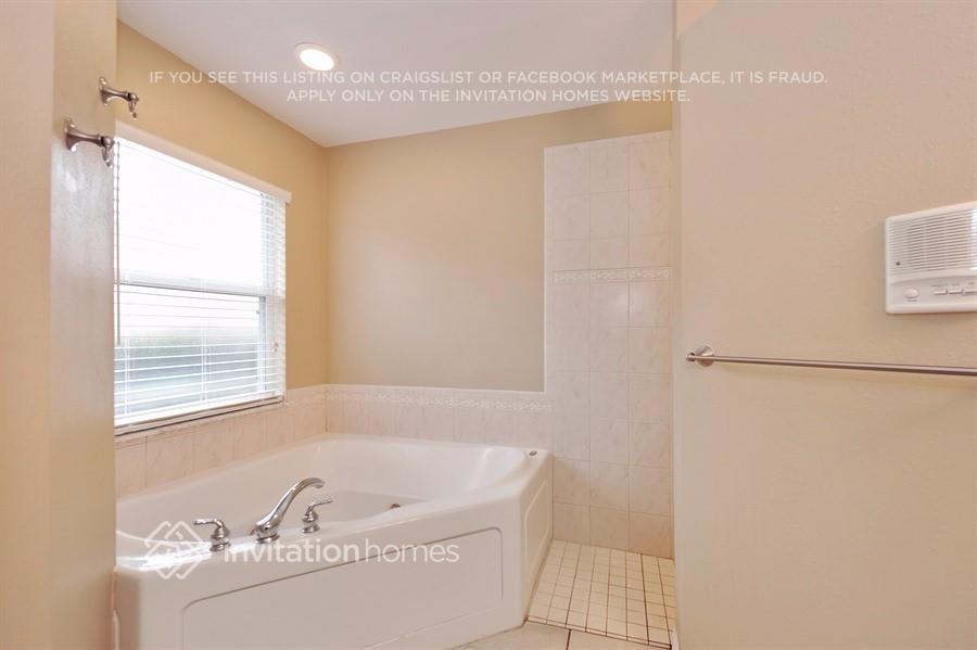 Building Photo - 5915 32nd St E