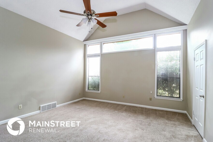 Building Photo - 2219 Nutbush Pl