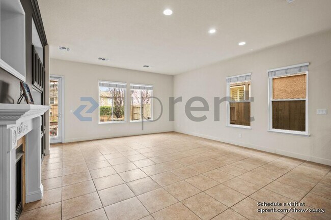 Building Photo - 9208 Hallmark Pl