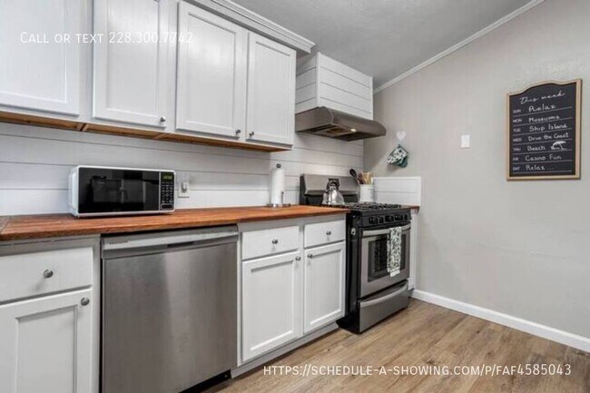 Building Photo - 1807 Curcor Dr