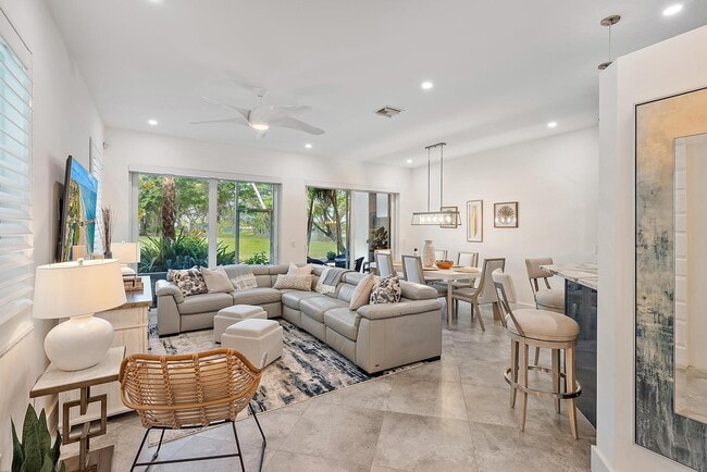 Building Photo - 503 Resort Ln