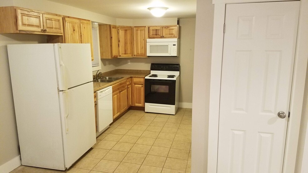 Building Photo - 22 Greeley St