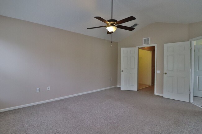 Building Photo - Winter Park Town Home