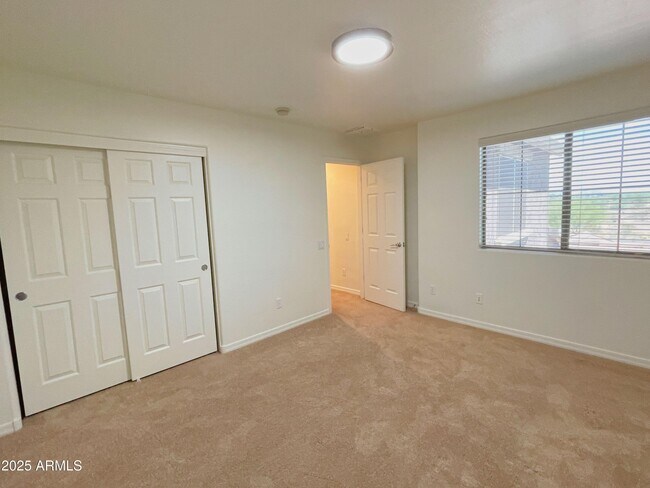 Building Photo - 3979 E Melinda Dr