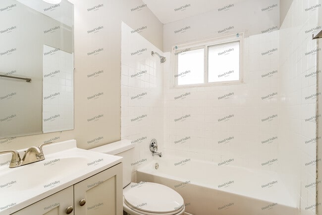 Building Photo - 3491 Ontario St