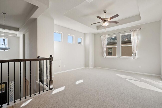 Building Photo - 2909 Zelma Dr