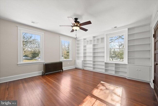 Building Photo - 7332 Springfield Ave