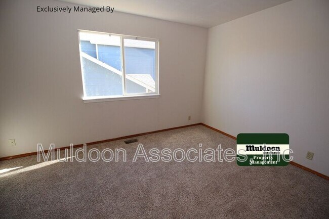 Building Photo - 2180 Silkwood Dr