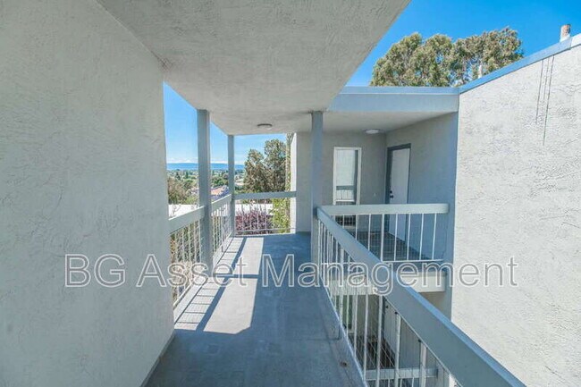 Building Photo - 944 Fletcher Ln