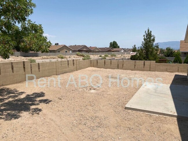 Building Photo - 9643 El Patron Rd SW