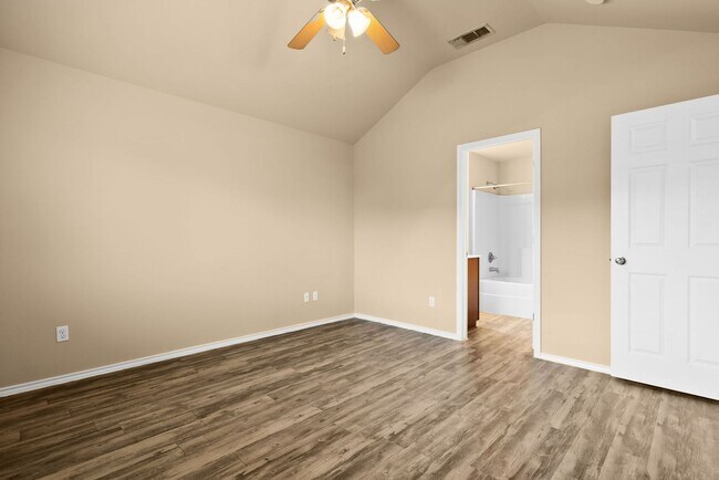 Building Photo - 417 Emerald Ridge Dr
