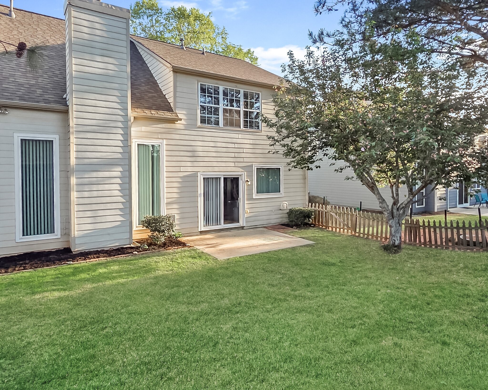 Building Photo - 4030 Ridgefair Dr