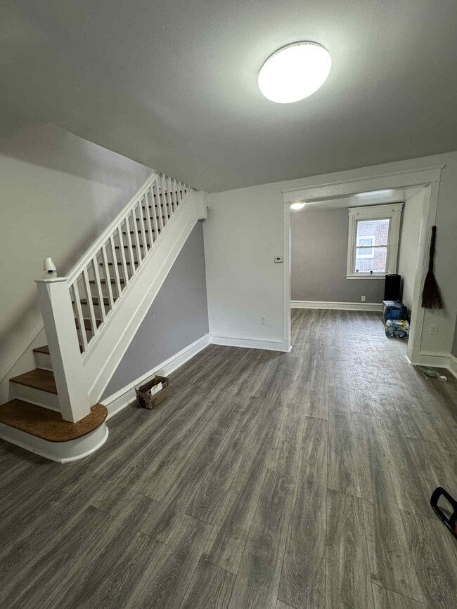 Building Photo - 3948 Howland St