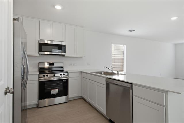 Building Photo - 6307 Sandpiper Ln