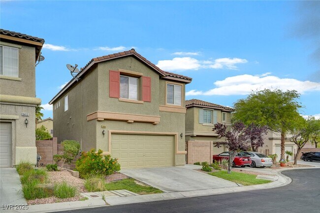 Primary Photo - 9408 Santana Siesta Ave