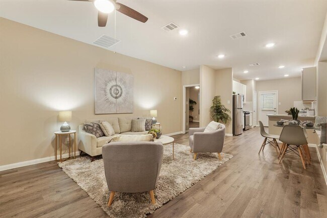 Building Photo - 24603 Porta Borsari Dr