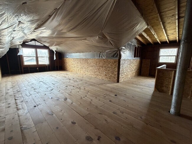 Building Photo - 125 Greenbriar Rd