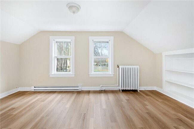 Building Photo - 427 Spring St