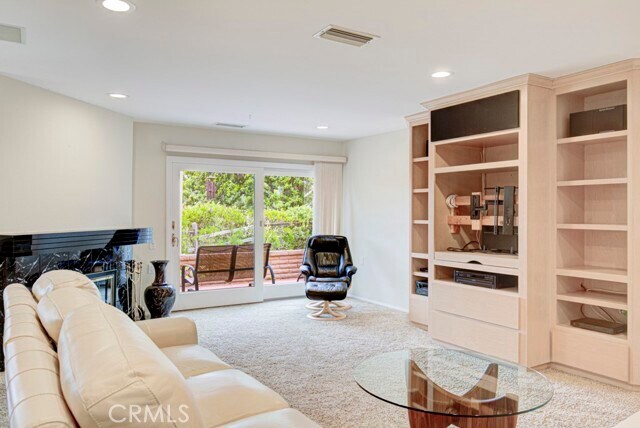 Building Photo - 5089 Ovalo