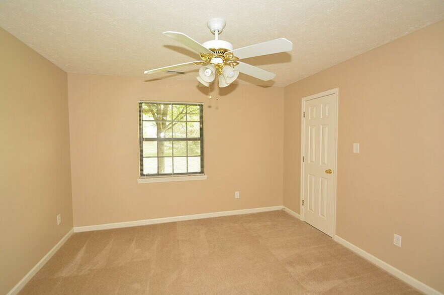 Building Photo - 5510 Allison Way