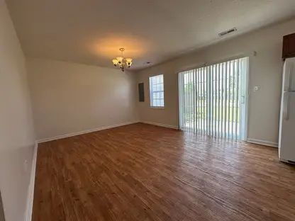 Building Photo - 159 Kelly Cir