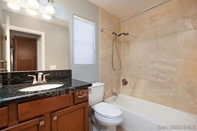 Building Photo - 3921 Oregon St