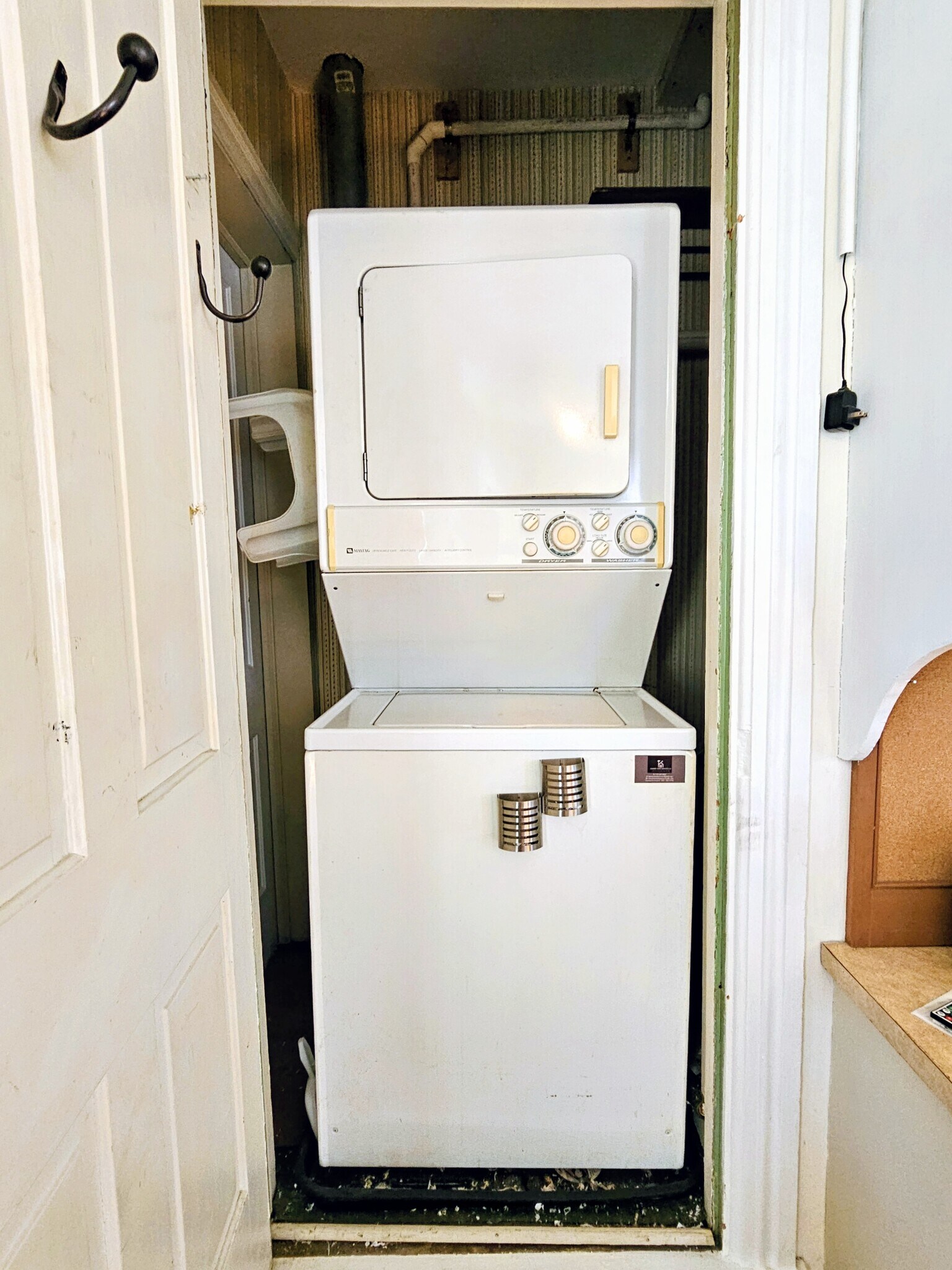 Building Photo - 2050 State St