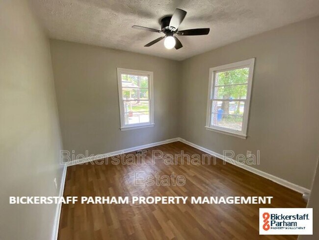 Building Photo - 4163 Swann St